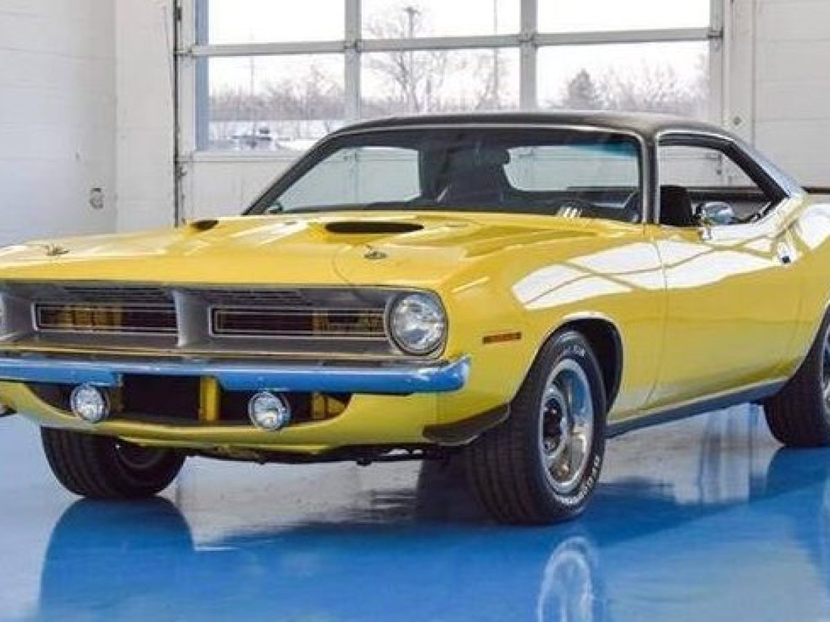 1970-Plymouth-Cuda-