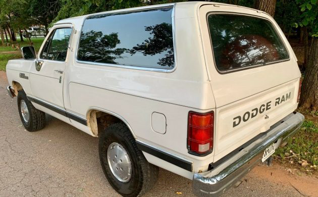 SUV Survivor? 1989 Dodge Ramcharger 4X4 | Barn Finds