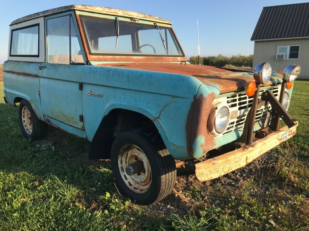 1967 Ford Bronco Wagon 2 Barn Finds