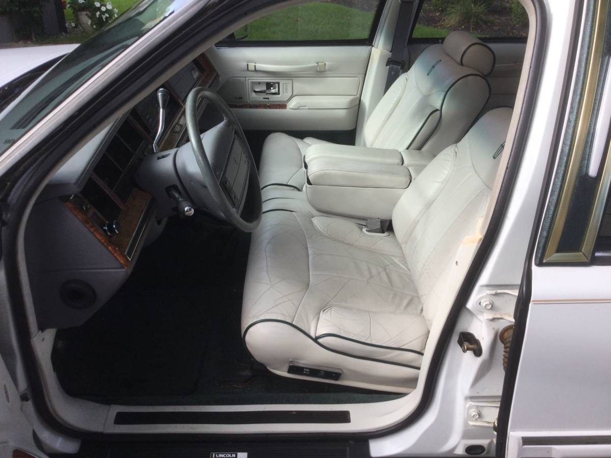 lincoln town car interior | Barn Finds