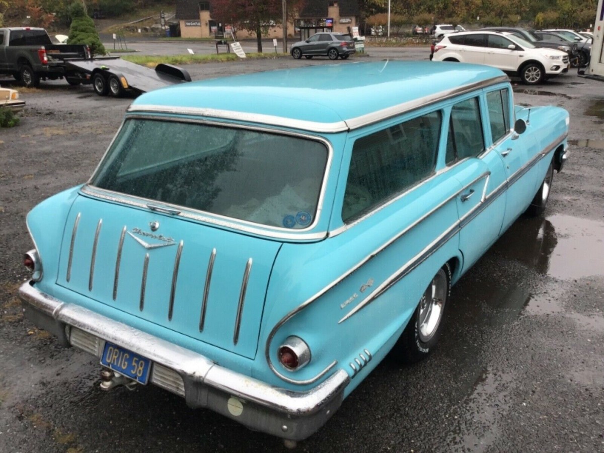 1958 Chevrolet Nomad 5 Barn Finds