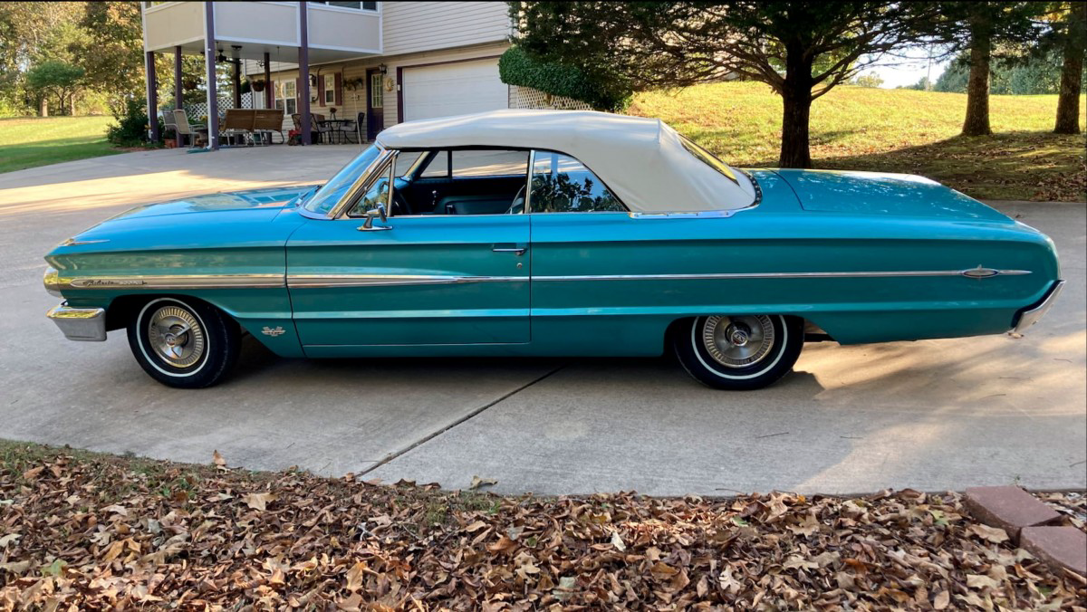 1964 Ford Galaxie 500 XL Convertible 5 | Barn Finds