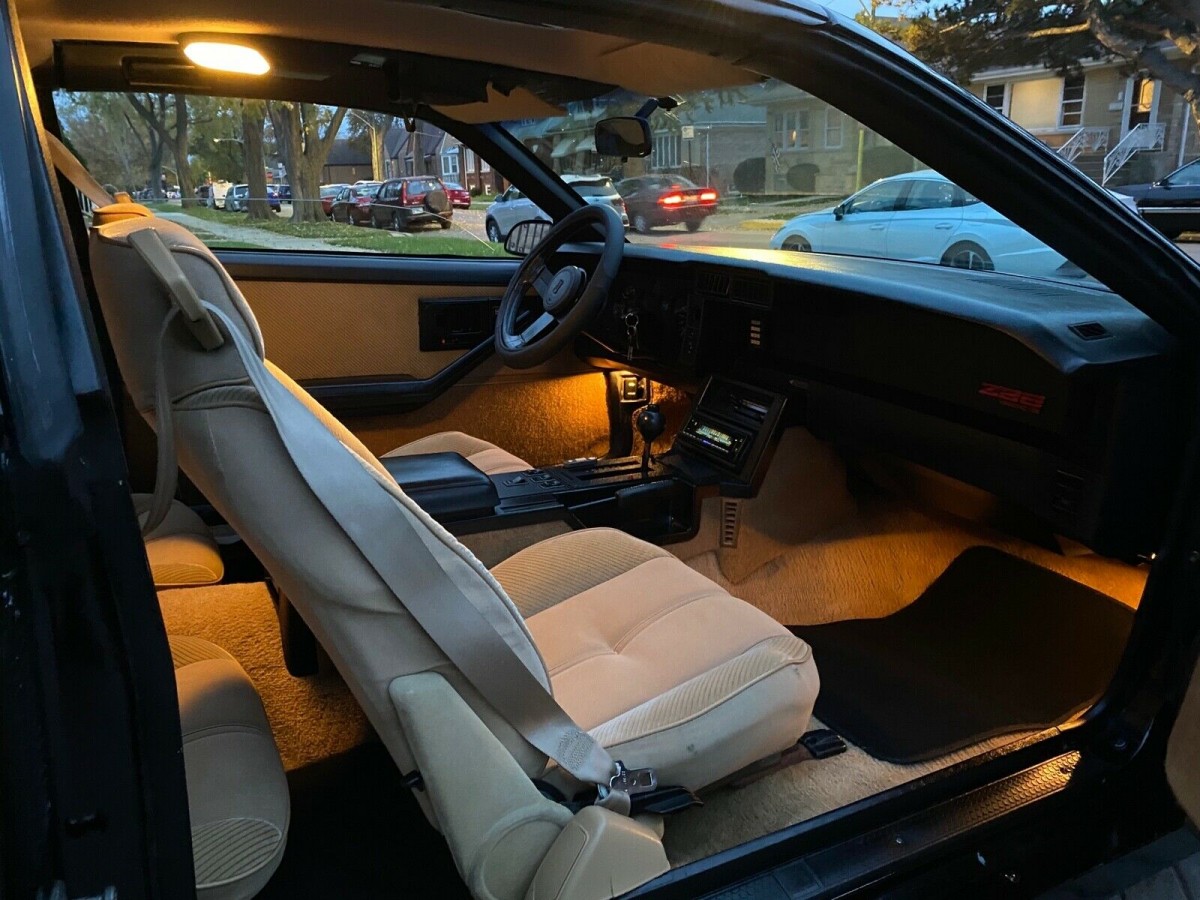 camaro black interior 2 | Barn Finds