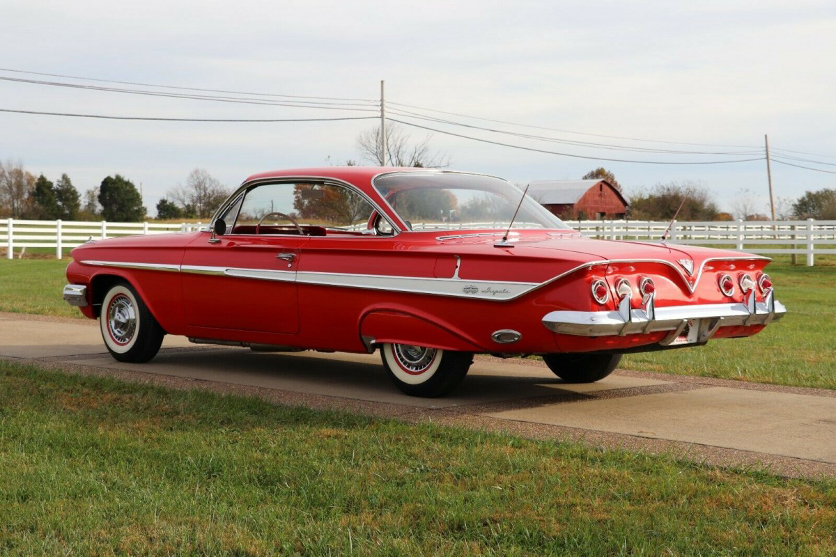 1961 Chevrolet Impala 5 | Barn Finds