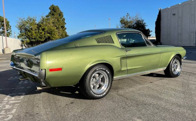 302 4 Speed 1968 Ford Mustang Fastback Barn Finds