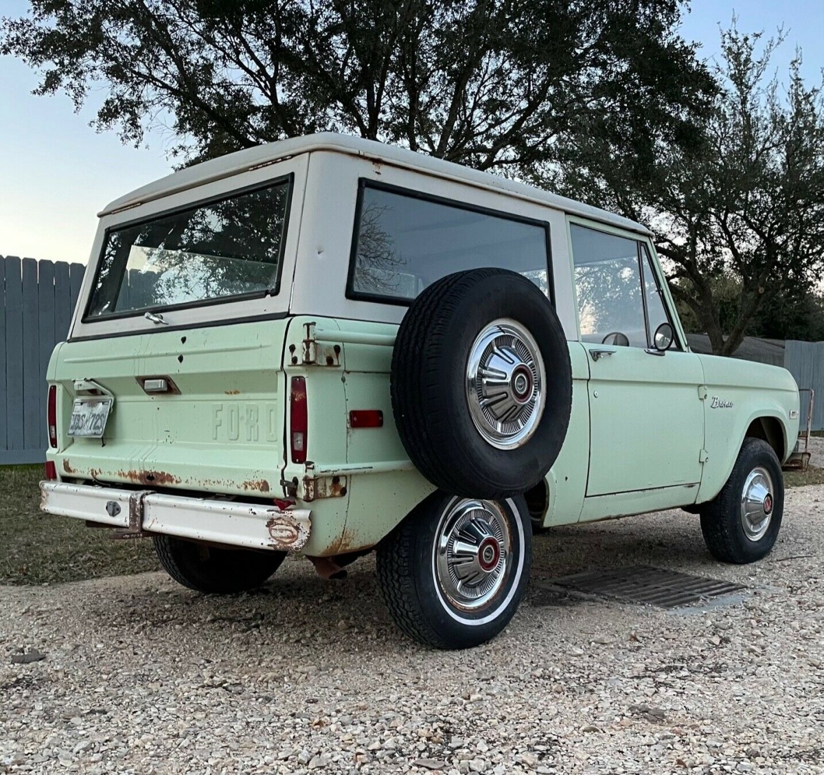 1972 Ford Bronco 5 Barn Finds