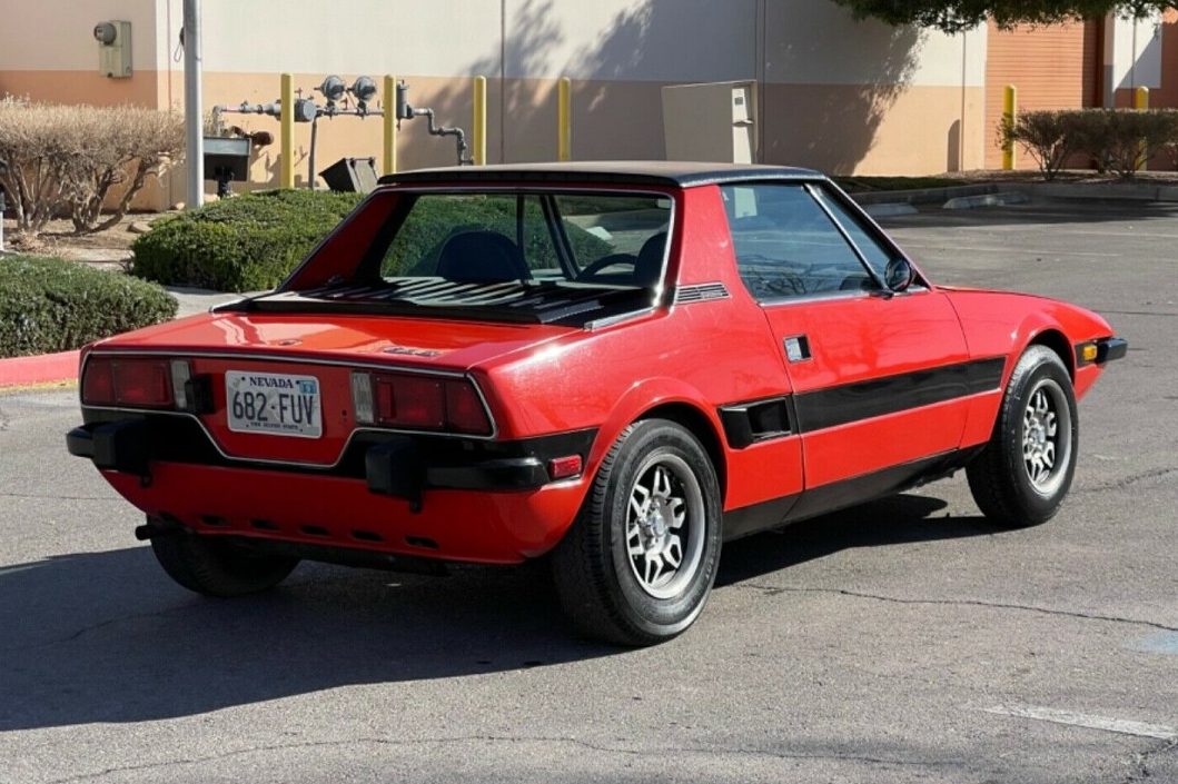 1974 Fiat X19 Photo 6 Barn Finds