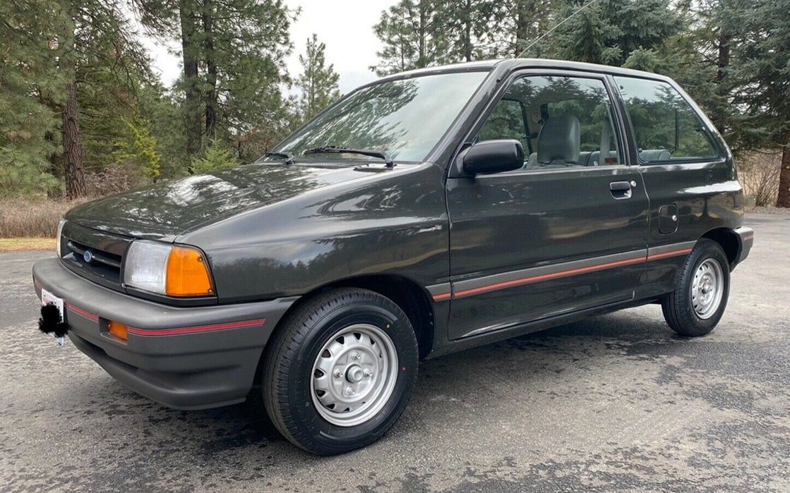  Clean Commuter Ford Festiva LX -velocidad