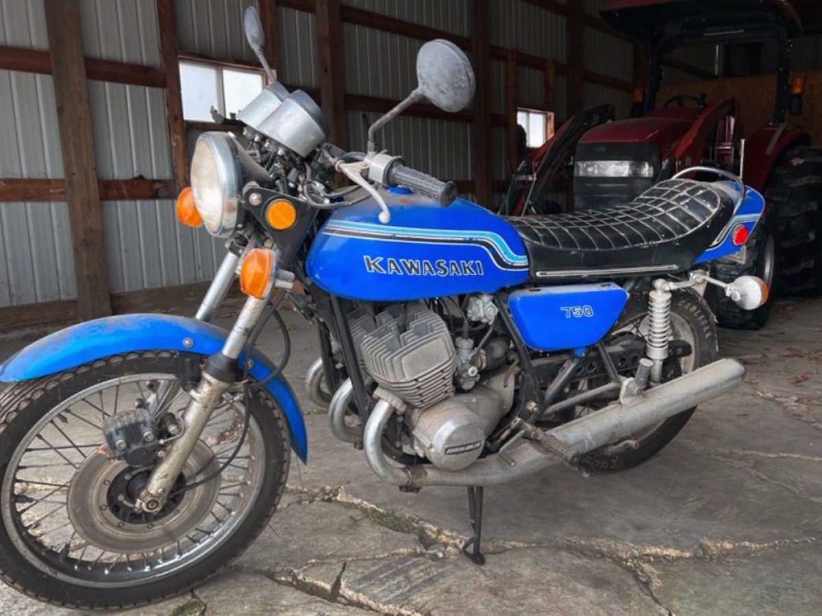 032022-1972-Kawasaki-H2-750-