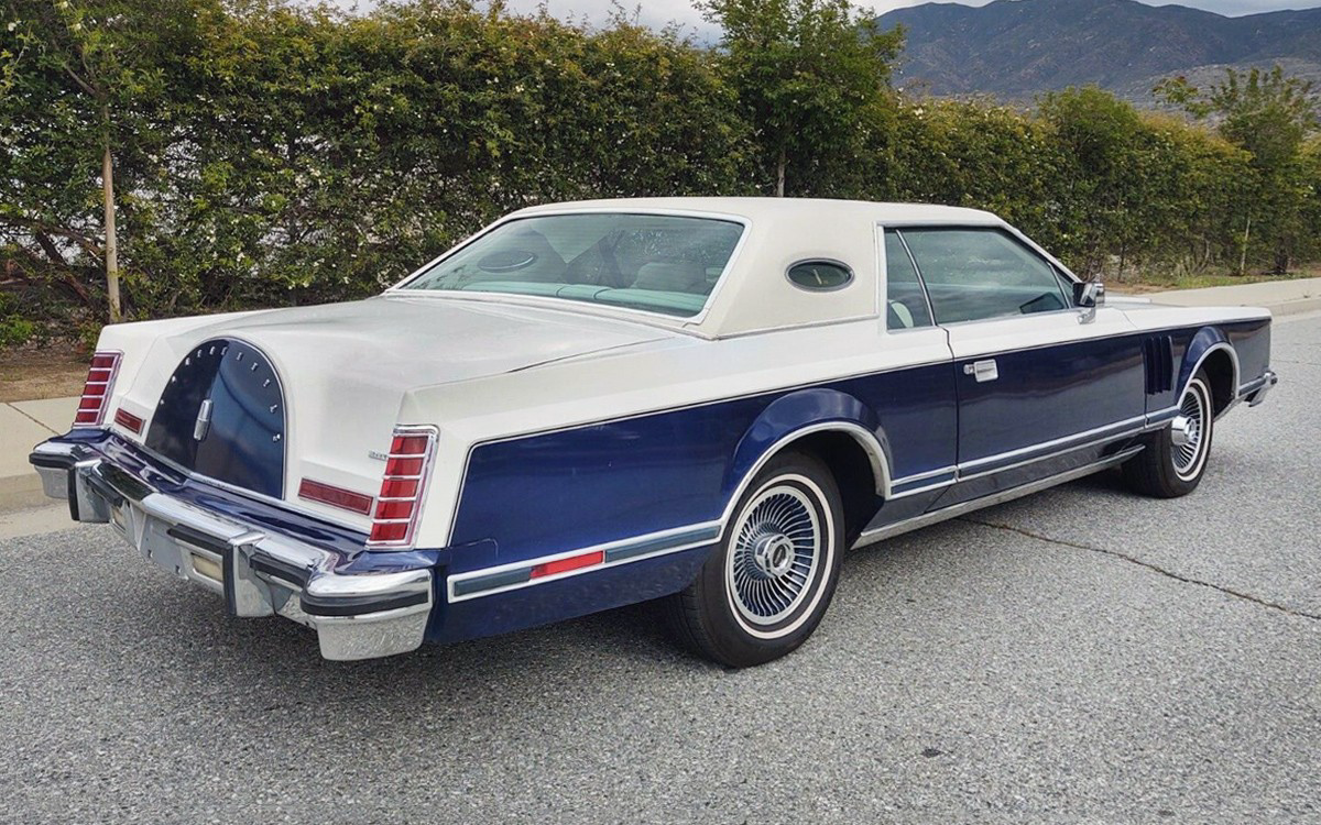 042522 – 1979 Lincoln Continental Mark V Bill Blass Edition – 3 | Barn ...