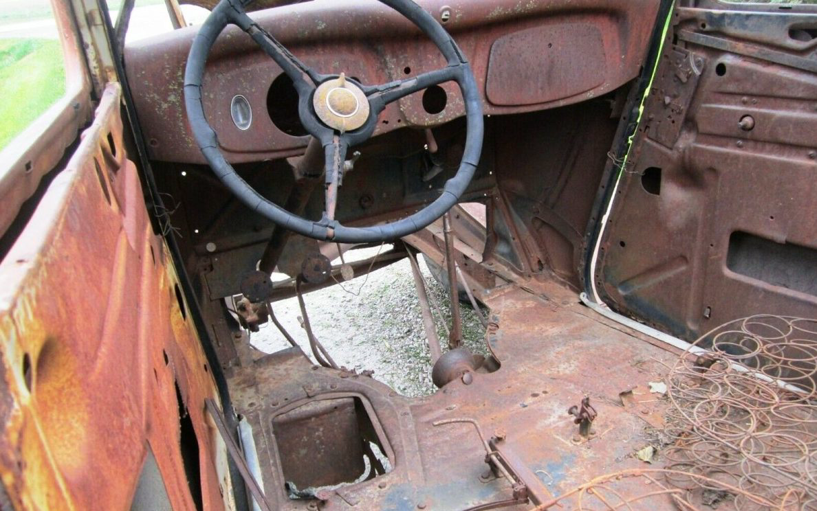 1934-Ford-Tudor-Sedan-2 | Barn Finds