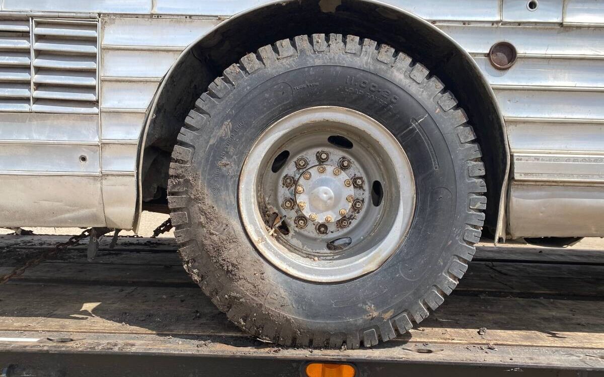 1948GMCSilversides_tire Barn Finds