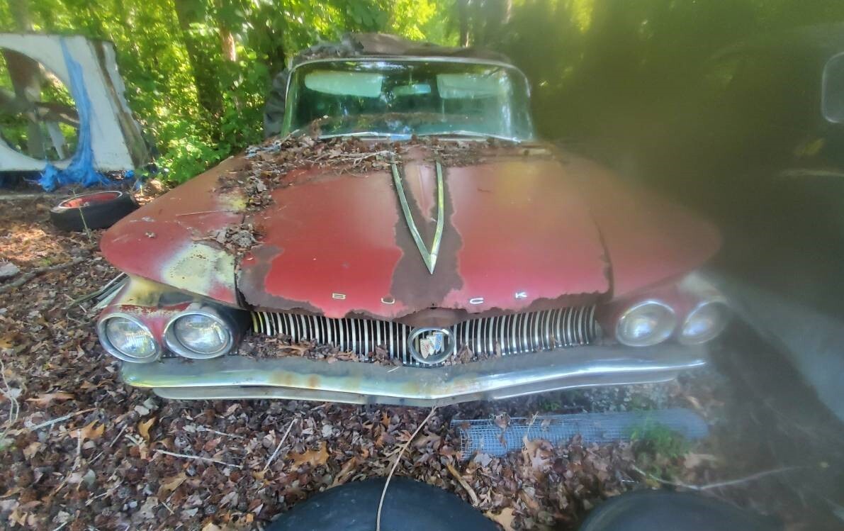 2 Barn Finds
