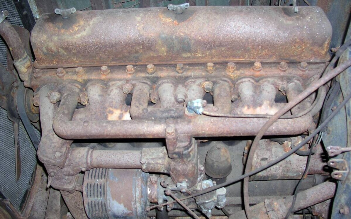 1932 Buick engine Barn Finds