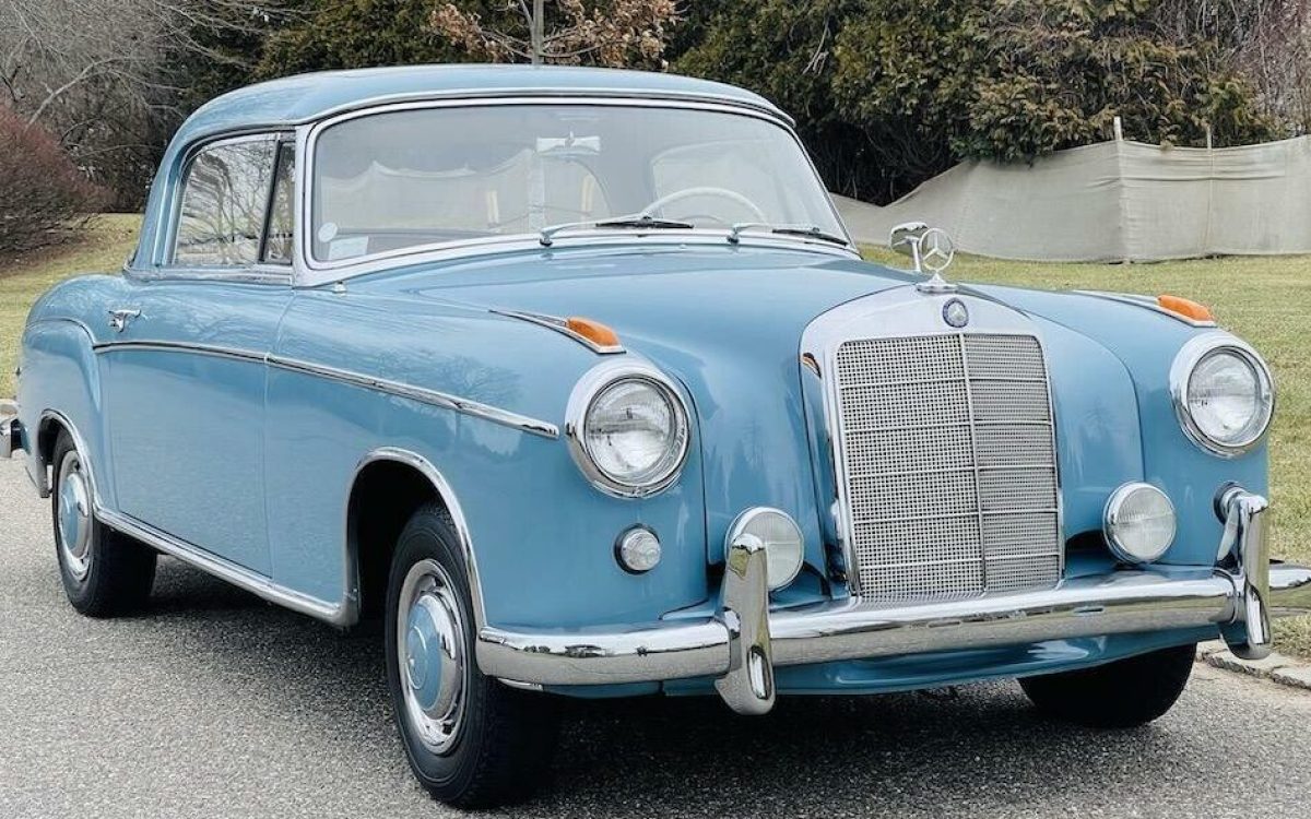 1959-Mercedes-Benz-220-S-
