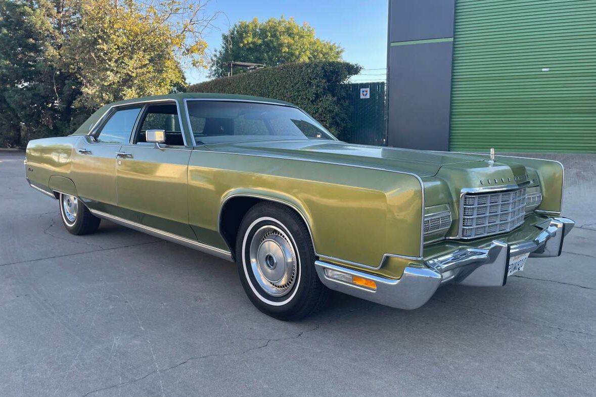1973 Lincoln Continental 1 Barn Finds