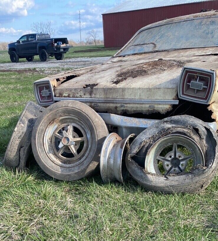 2 Barn Finds