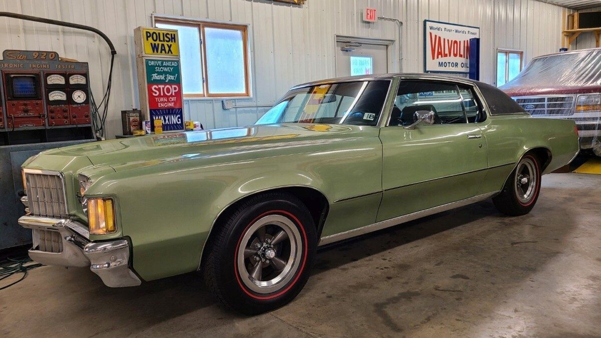 1972-Pontiac-Grand-Prix-1-