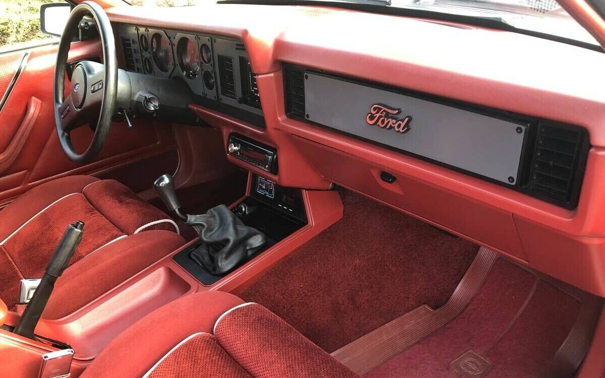 1986 Ford Mustang GT Interior | Barn Finds