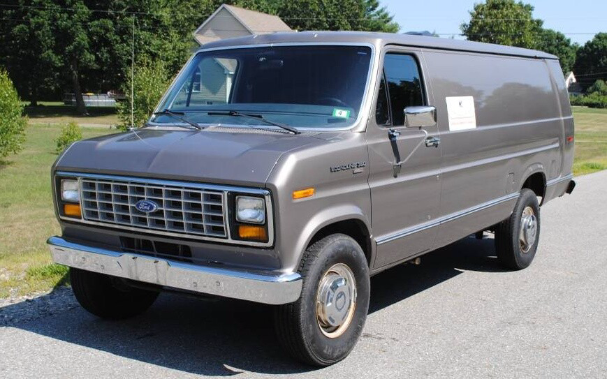  ¡1989 Ford E-350 Police Spy Van con 13k millas!  |  Hallazgos de granero