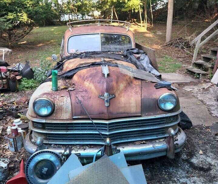 1947 Chrysler Town and Country front Barn Finds