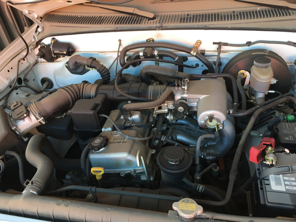 toyota pickup engine | Barn Finds