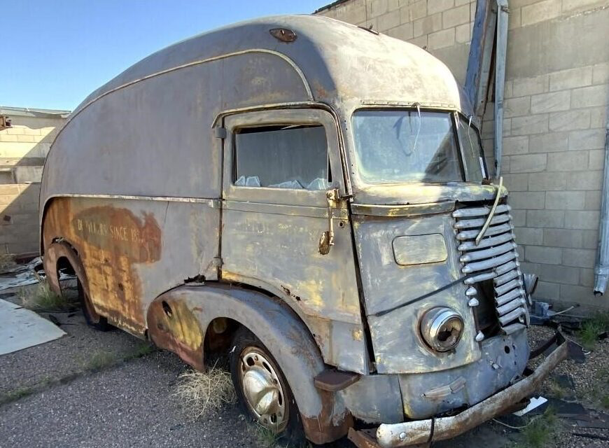 truck auction diamont t Barn Finds