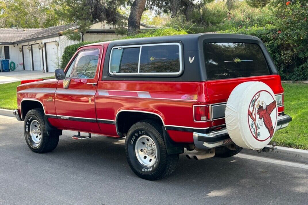 1989 Chevrolet K5 Blazer 5 Barn Finds 8136