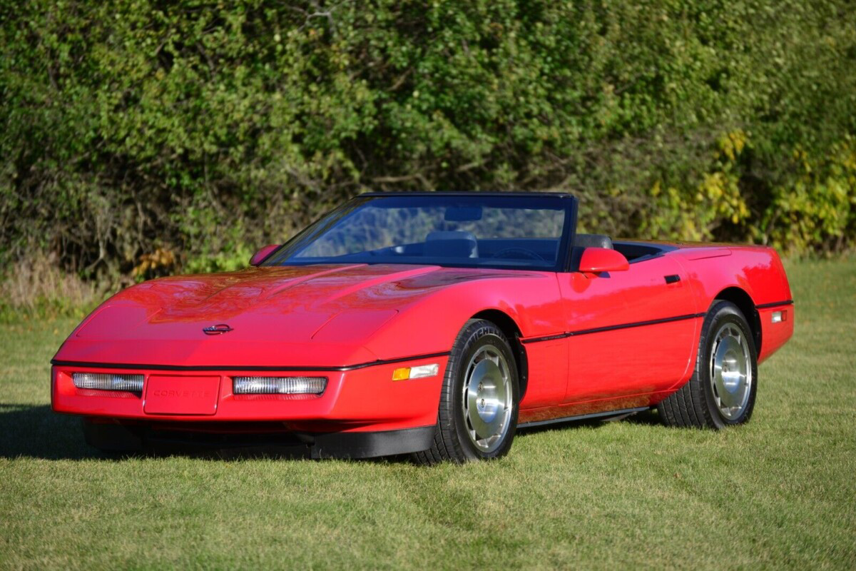 17K Original Miles: 1986 Chevrolet Corvette Convertible | Barn Finds