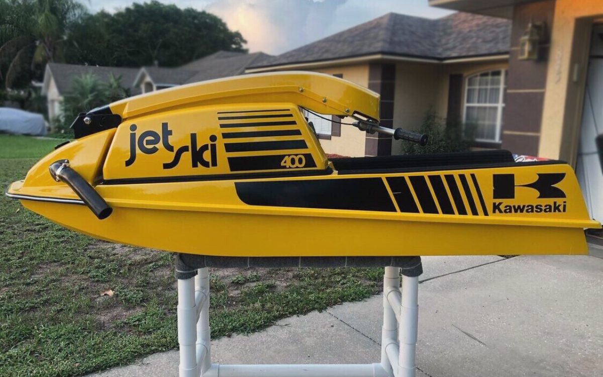 110322-1976-Kawasaki-Jetski-