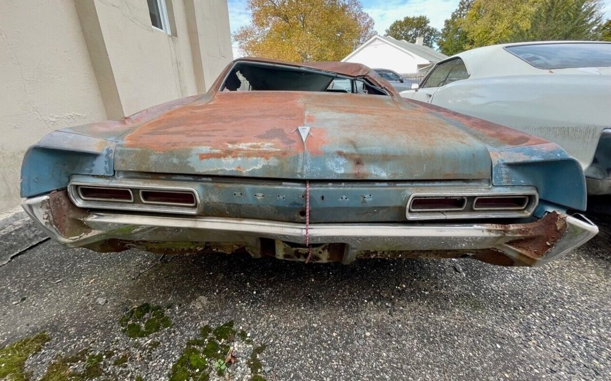 Catalina Rear Barn Finds