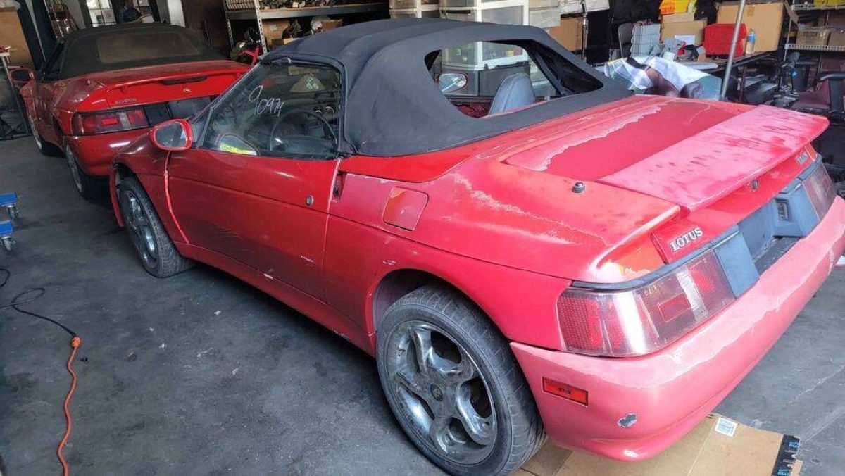lotus-elan-rear-1200x676.jpg