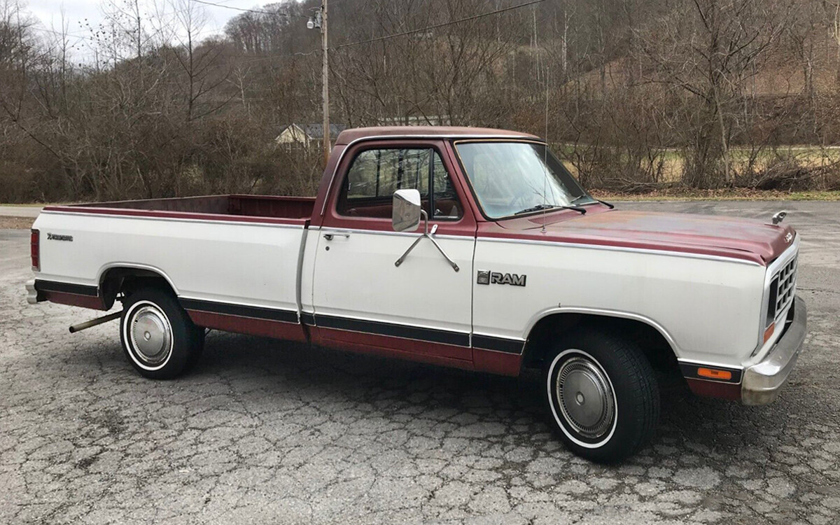 010323 – 1984 Dodge D150 Royal SE Prospector – 2 | Barn Finds