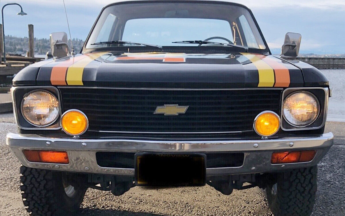 010523 1979 Chevrolet LUV 4×4 2 Barn Finds