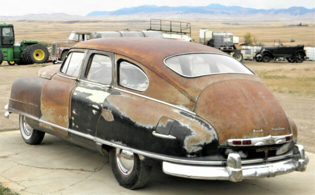 174 Long-Forgotten, Dust-Covered Classic Cars Found Sitting in a