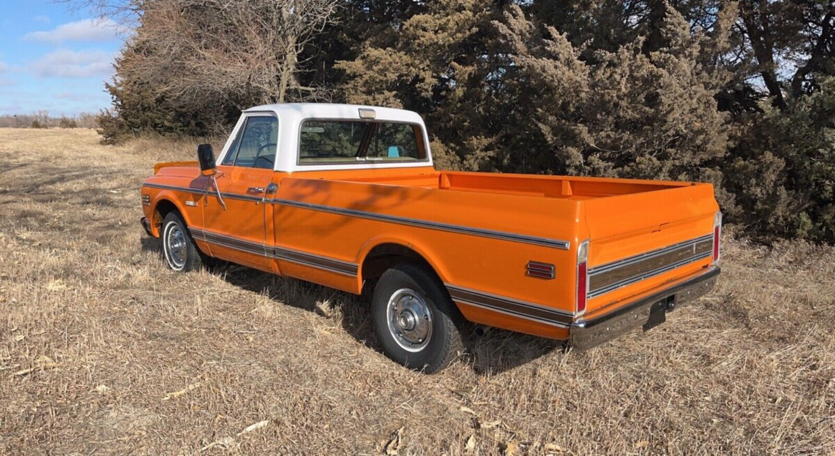 Chevy Drivers Rear Barn Finds