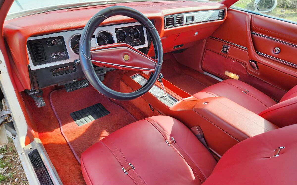 021023-1979-chrysler-300-4-barn-finds