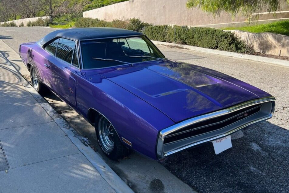 1970-dodge-charger-2-barn-finds