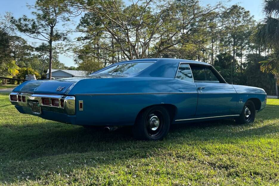 1969 Chevrolet Impala SS 427 Photo 5 | Barn Finds