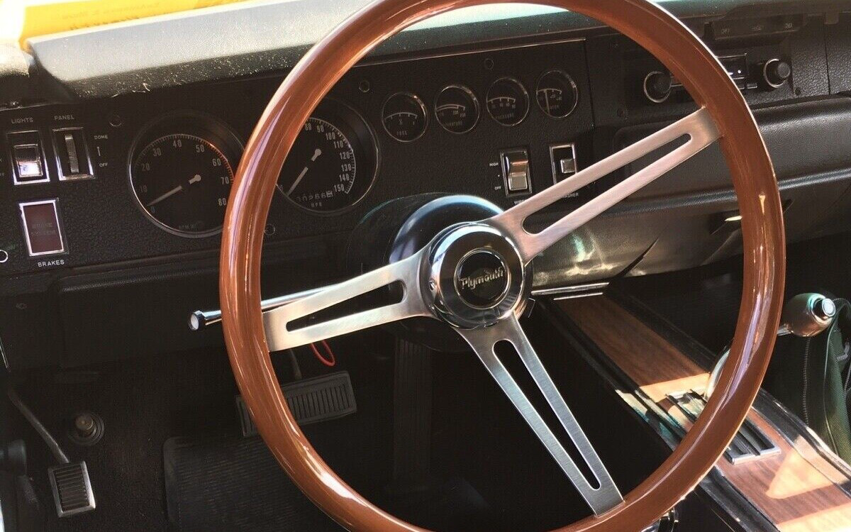 Plymouth Gtx Dash Barn Finds