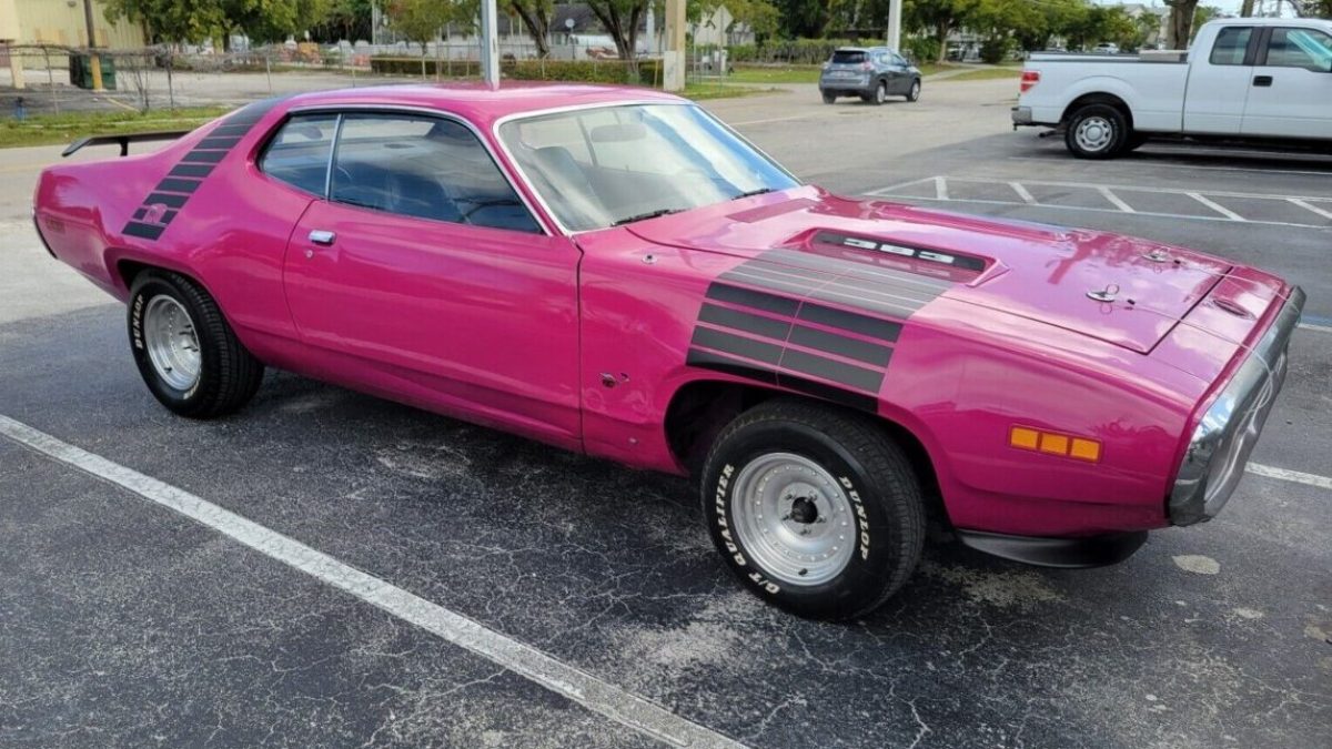 Original 383: 1971 Plymouth Road Runner | Barn Finds