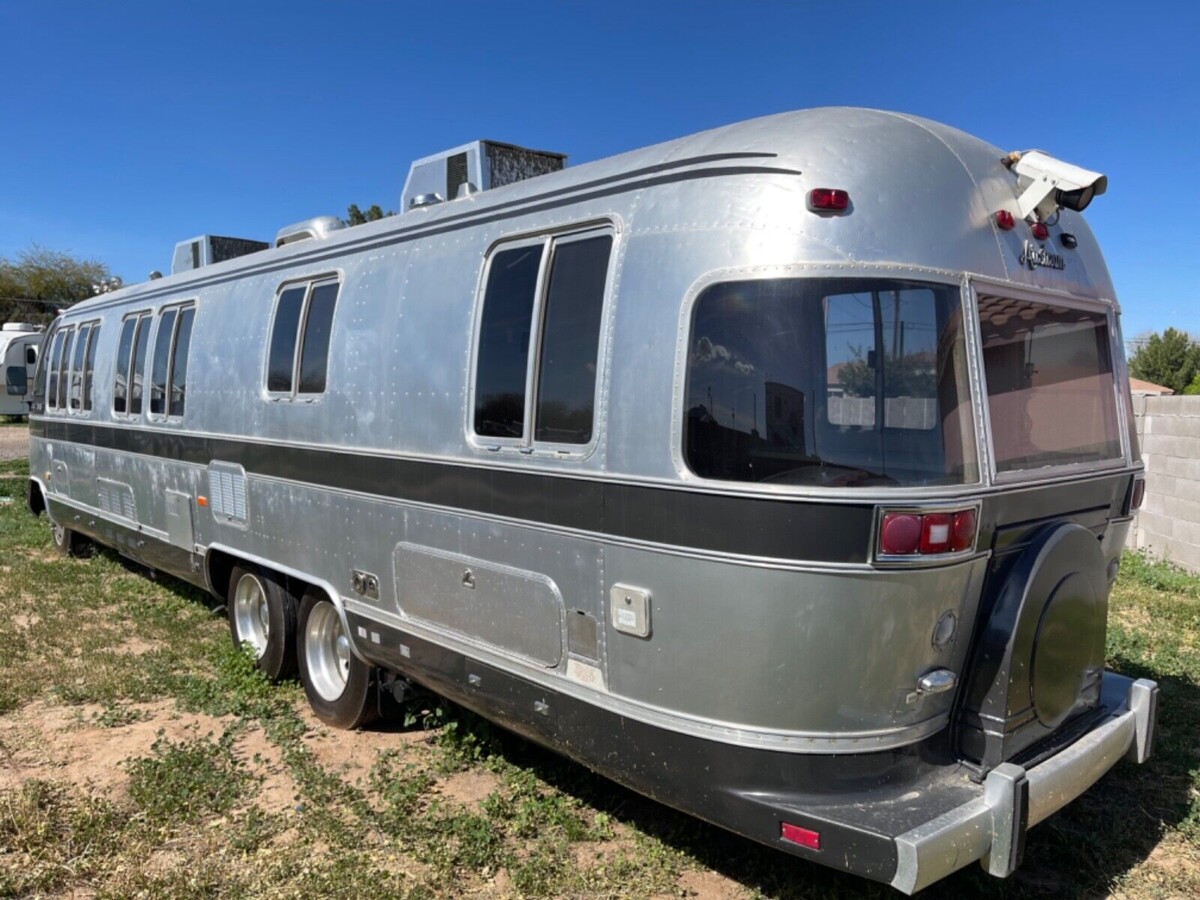 airstream rear | Barn Finds