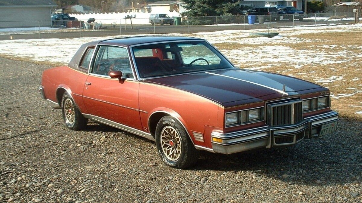 Four-Barrel V8: 1978 Pontiac Grand Prix LJ | Barn Finds