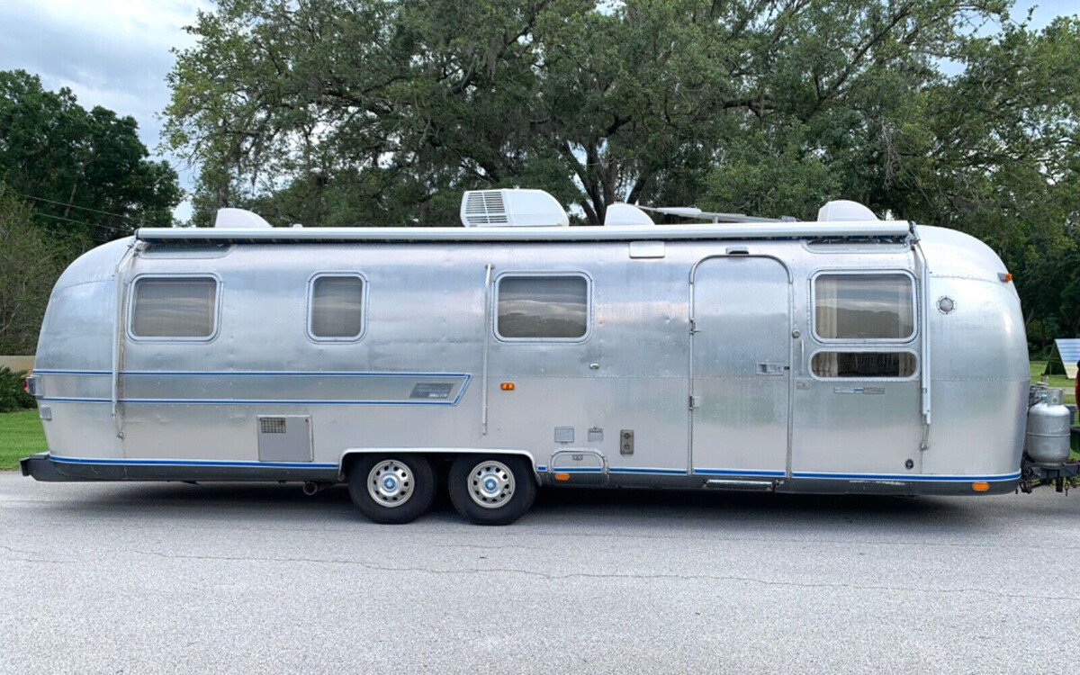 airstream sovereign land yacht for sale