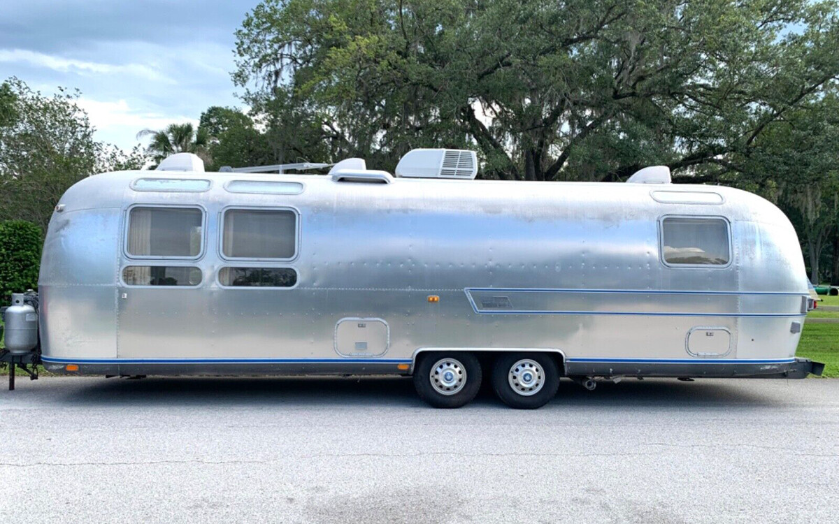 1974 31' airstream land yacht sovereign