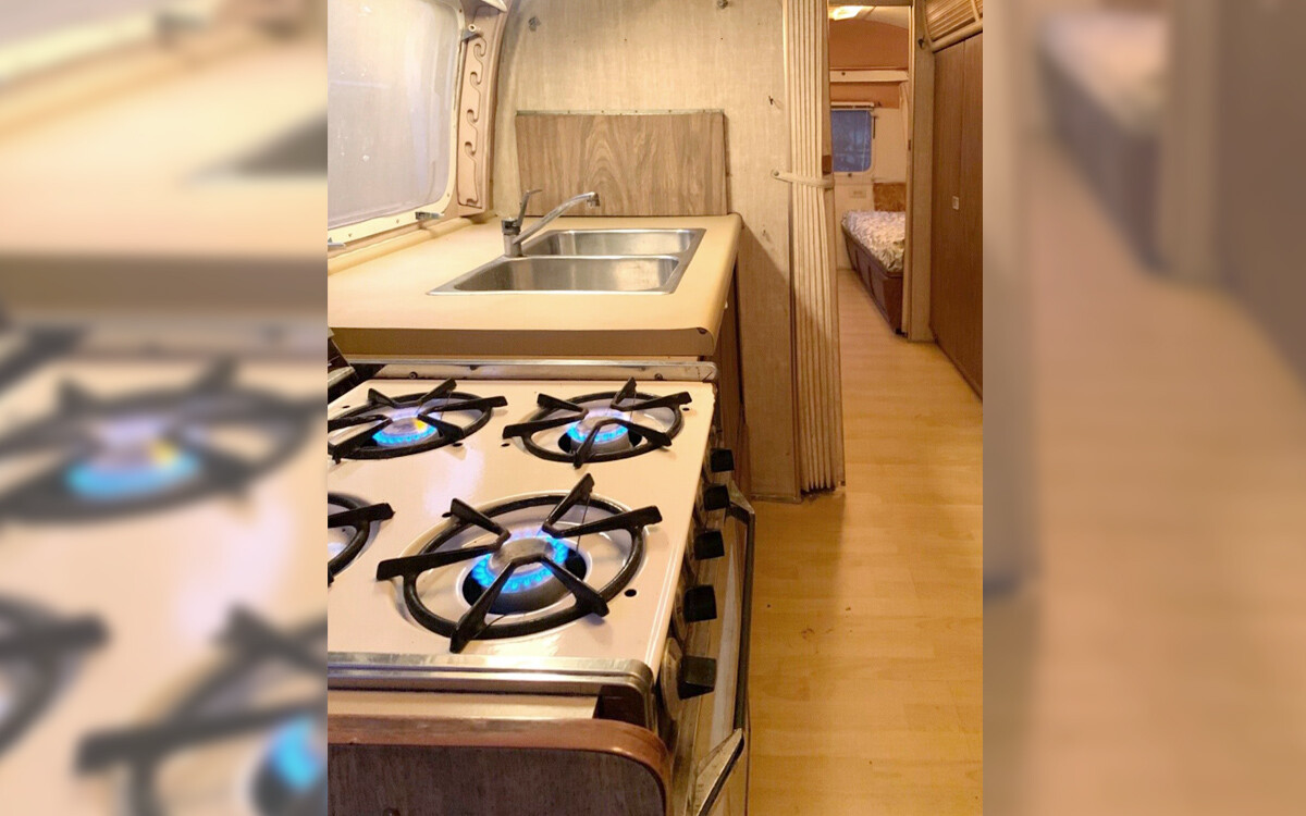 1974 31' airstream land yacht sovereign