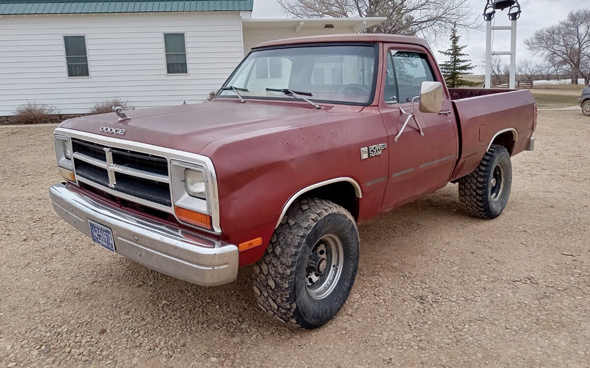 042623 – 1985 Dodge Ram W-150 – 2 | Barn Finds