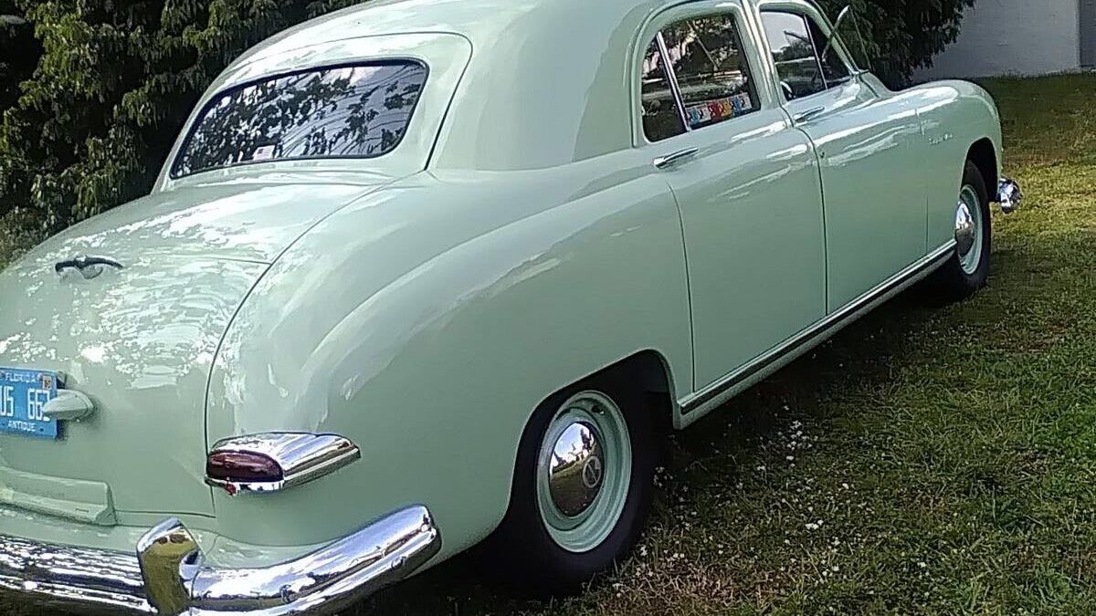 The Original Hatchback? 1950 Kaiser Traveler | Barn Finds