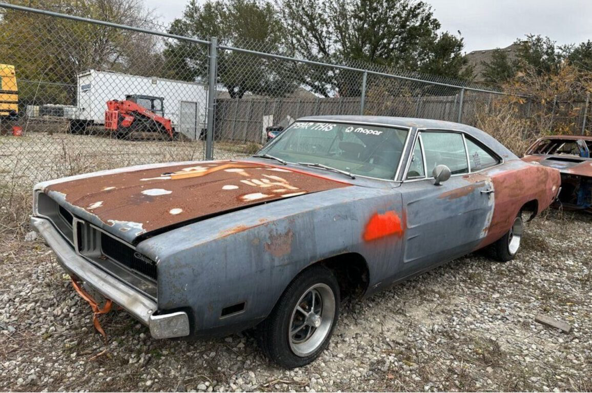 1969 Dodge Charger 2 | Barn Finds