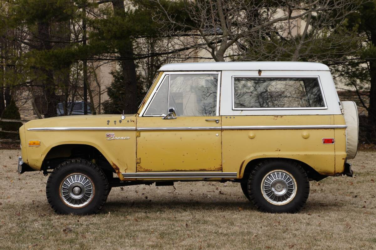 1972 Ford Bronco 1 Barn Finds